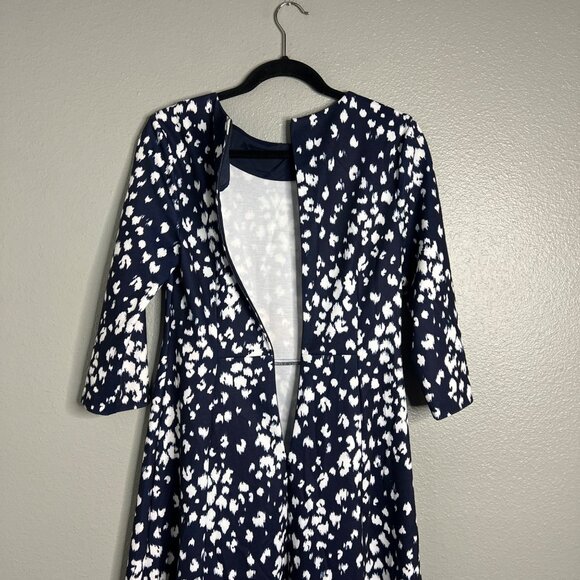 NWOT Trina Turk Navy & White Printed Mini Dress 3/4 Sleeve Fit and‎ Flare 2 - Picture 8 of 8